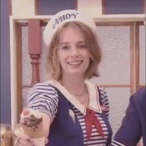 Meet your Posher, Anne